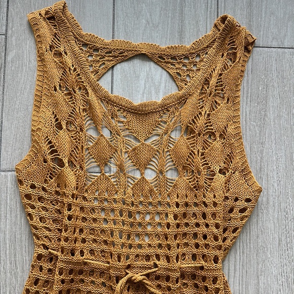 Crochet Coverup - Picture 6 of 9
